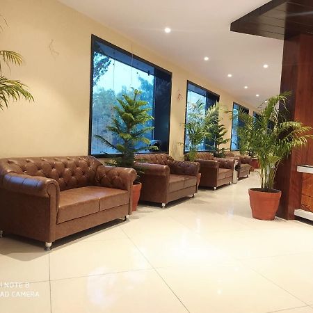 Rajlaxmi Hotel - Free Airport Pickup And Drop Dzsaipur Kültér fotó